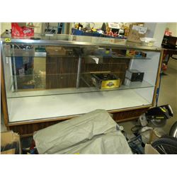 SHOWCASE (CONTENTS NOT INCLUDED)