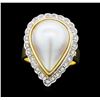 Image 2 : 0.40 ctw Diamond and Mabe Pearl Ring - 14KT Yellow Gold