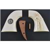 Image 2 : Hand Carved Vintage Solid Ivory SAA Grips