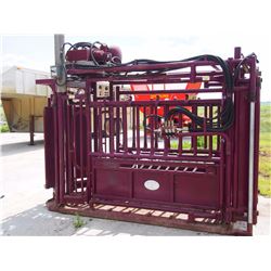 Stampede Steel Hydraulic Cattle Squeeze