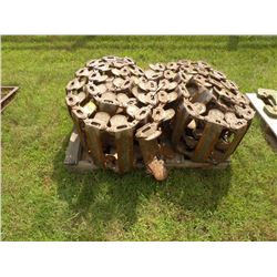 Loegering skidloader tracks