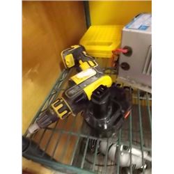 DEWALT - DRILL &  BATTERY  - NO CHARGER - PS