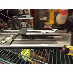 TILE CUTTER