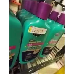 LOT OF KID'S SUNSCREEN - 30SPF - 4 TTL - GREEN BOTTLE