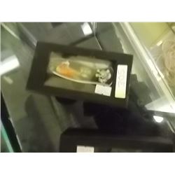 NEW FOLDING KNIFE WITH SKULL IMAGE