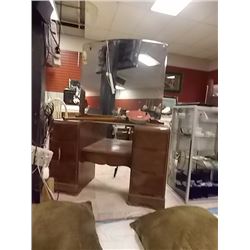 VINTAGE WATER FALL VANITY - 4 DRAWER