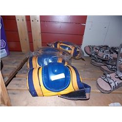 CHILD'S NEW KNEE PAD SET - 4 PC