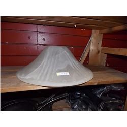 RETRO STYLE GLASS LAMP SHADE