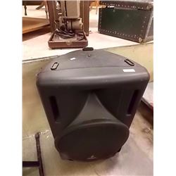 BEHRINGER 500 WATT PA SPEAKER - BLACK