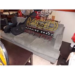 CHESTERFIELD - GREY - LIKE NEW