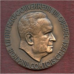 Medal; Honorable Paul Comtois Lieutenant gouverneur du Québec, 1,768oz of silver, in original box.