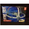Image 1 : STAR TREK DEEP SPACE NINE ALL PLASTIC ASSEMBLY MODEL KIT IN BOX
