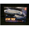 Image 1 : STAR TREK U.S.S ENTERPRISE NCC-1701-B U.S.S ENTERPRISE NCC-1701-B (1:1000) SCALE PLASTIC ASSEMBLY MO