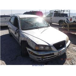 2005 - HYUNDAI ELANTRA // SALVAGE