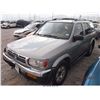 Image 2 : 1999 - NISSAN PATHFINDER // SALVAGE