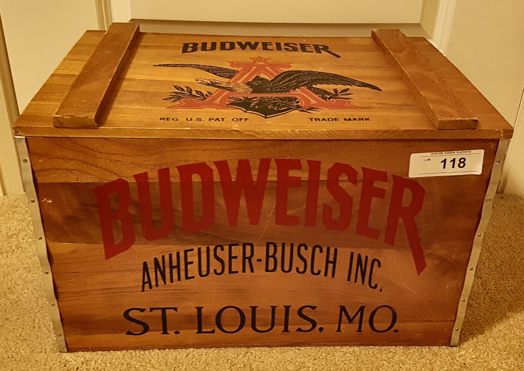 WOODEN BUDWEISER BEER CRATE W/HINGED LID