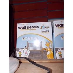 NEW WALL DECORATIONS - 8 TTL