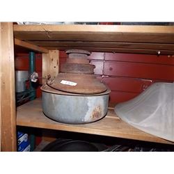 VINTAGE OIL HEATER / LAMP