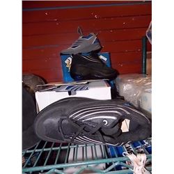 NEW FLYING SHOES - 2 PAIR TTL