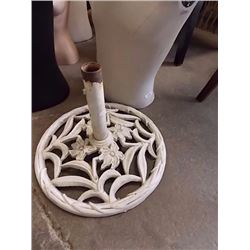 METAL PATIO UMBRELLA STAND