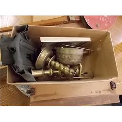 BOX OF ASSORTED COLLECTABLE BRASS