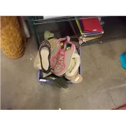 CRATE OF ASSORTED SHOES - SOME NEW