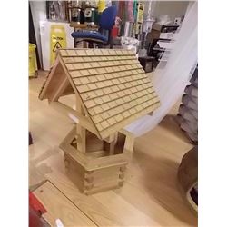 HAND CRAFTED WOOD WISHING WELL - 2'