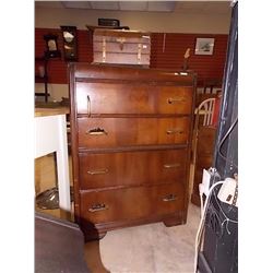 VINTAGE DRESSER - 4 DRAWER