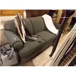 CHESTERFIELD - GREEN - 3 SEATER