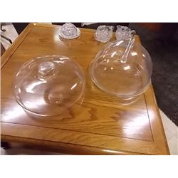 VERY FINE GLASS CAKE & PIE DISH