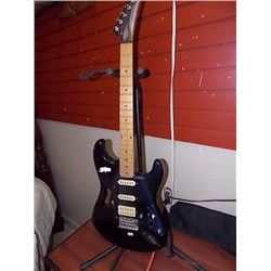 ELECTRIC GUITAR - MARKLEY -  STAND NOT INCLUDED