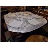 Image 1 : LACE TABLE CLOTH