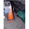 Image 1 : SAFETY CONES - 4 TTL
