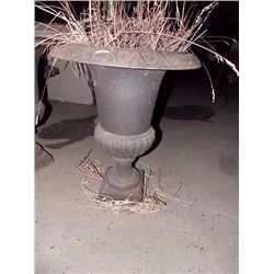 CAST IRON PLANT POT
