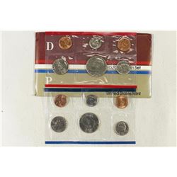 1984 US MINT SET (UNC) P/D (WITH ENVELOPE)