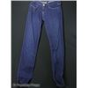 Image 3 : Extraordinary Measures Aileen (Keri Russell) Movie Costumes