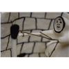 Image 8 : NORTH WEST COAST IVORY SCENE (MILLIGROCK)