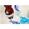 Image 2 : 4 PIECES OF BLUE ART GLASS RUBY GLASS VASE AND TWO FIRE KING MUGS