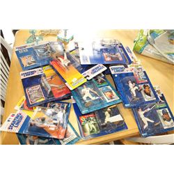 LOT OF 20 STARTING LINE UP BASEBALL FIGURES
