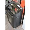 Image 2 : STAPLES HEAVY DUTY FLOOR PAPER SHREDDER