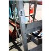Image 2 : 6 ALUMINUM STEP LADDER