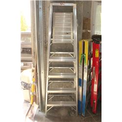 7 ALUMINUM PLATFORM LADDER