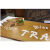 Image 2 : FOUR WOOD SIGNS