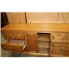 Image 2 : ARBECK OAK 6 DRAWER DRESSER WITH CUPBOARD
