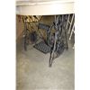 Image 2 : D-TABLE WITH SINGER SEWING MACHINE BASE