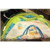 Image 2 : SUMMER PORTABLE HIGHCHAIR BABY PLAYMAT AND BOUNCER
