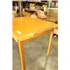 Image 2 : DINING TABLE WITH JACKNIFE LEAF
