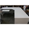Image 2 : 3 PIECE WHITE CORNER DESK