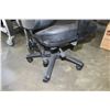 Image 2 : LEATHER RECLINING OFFICE ARMCHAIR