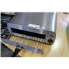 Image 2 : OSTER STAINLESS PIZZA OVEN AND CASED BBQ UTENSIL SET